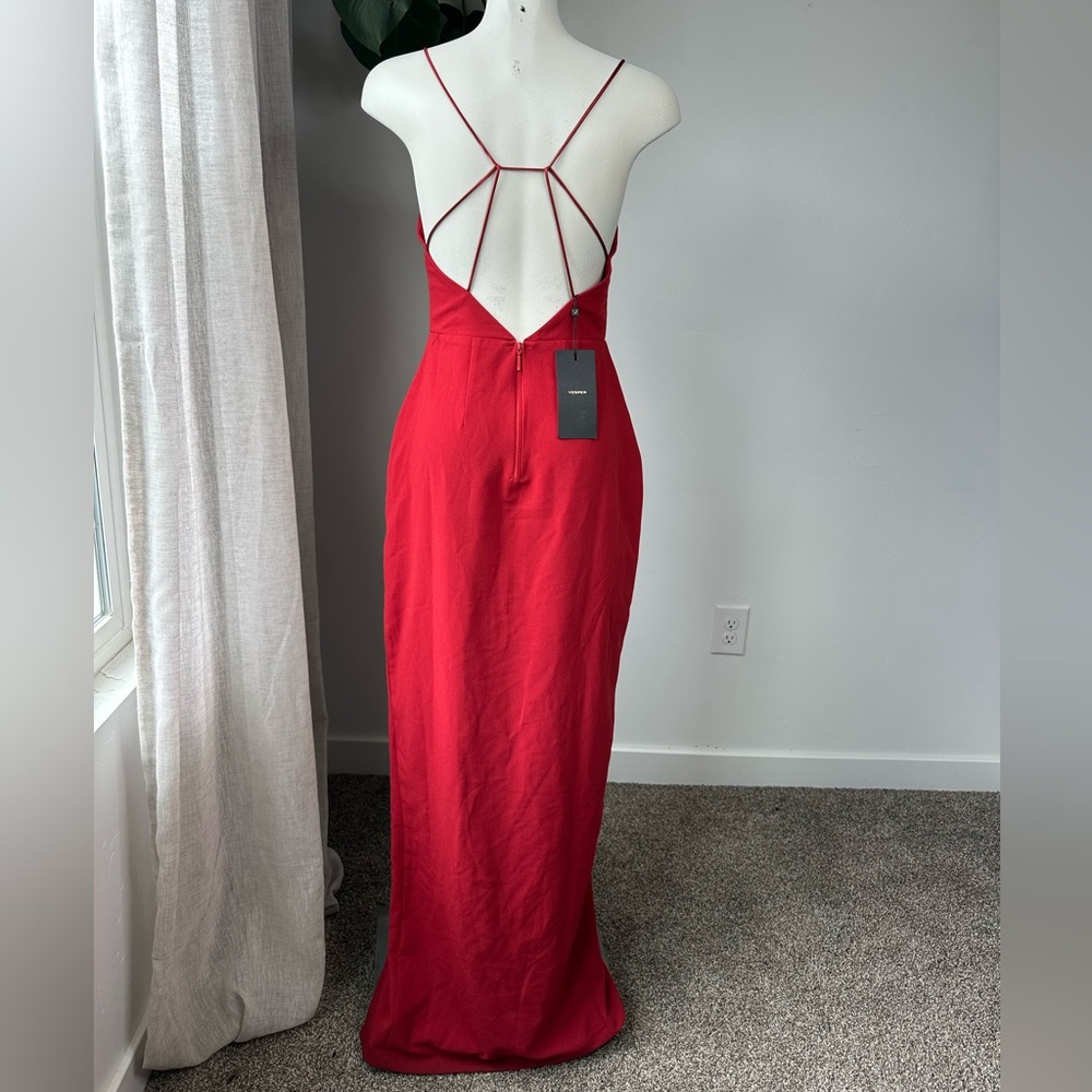🆕 NWT Vesper Red Strappy Back Maxi Dress Size 8 (NWT)